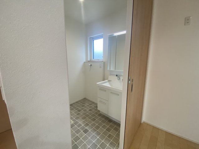 山形市伊達城三丁目17-3の独立洗面台