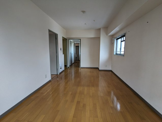 ワイズエメリールＵの居間・リビング|参考写真です。別のお部屋の写真です。