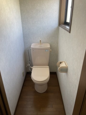 【トイレ】 | 真岡市熊倉4LDK中古住宅 | 2階