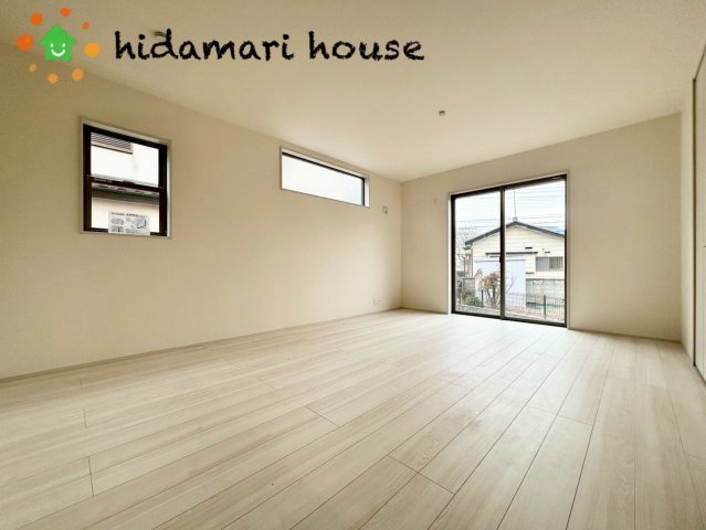 上尾市小敷谷第2　新築戸建　リーブルガーデン07の居間・リビング