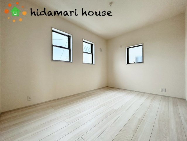 上尾市小敷谷第2　新築戸建　リーブルガーデン07の寝室