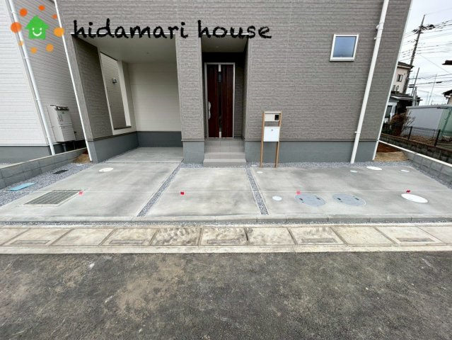 上尾市小敷谷第2　新築戸建　リーブルガーデン07の駐車場