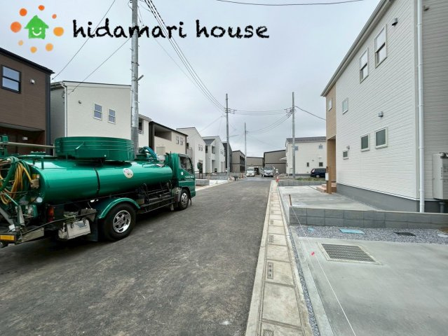 上尾市小敷谷第2　新築戸建　リーブルガーデン07の駐車場