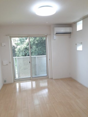 【内装】 | リアン | 内装は落ち着いています