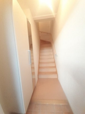 【玄関】 | フレスコリーリオⅢ | シンプルで使いやすい玄関です