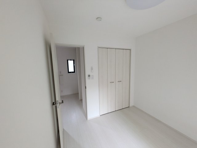 Yanokuchi Baseの洋室