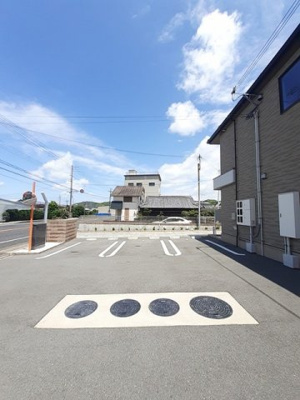 【駐車場】 | アンジュ | 駐車スペースもあります