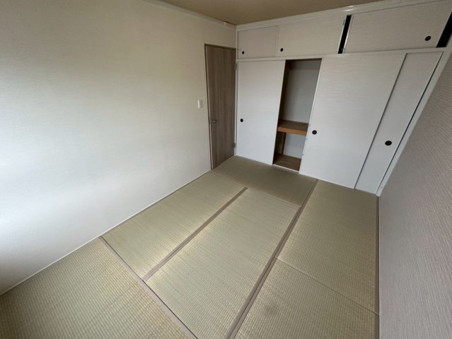 アステム芦屋2-1住棟の和室