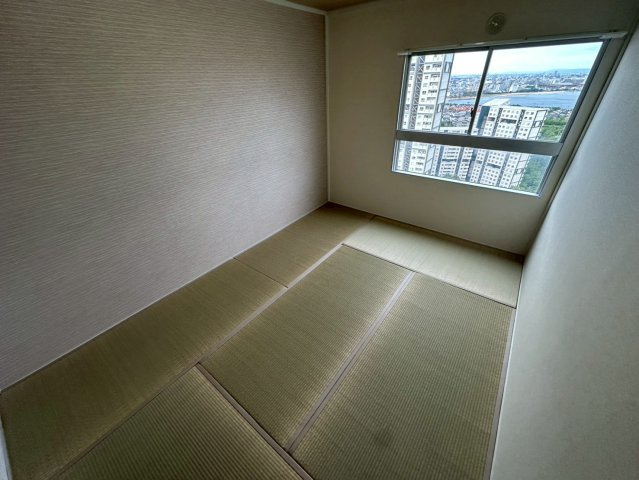 アステム芦屋2-1住棟の和室