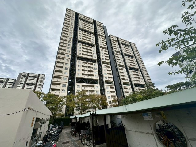 アステム芦屋2-1住棟の外観