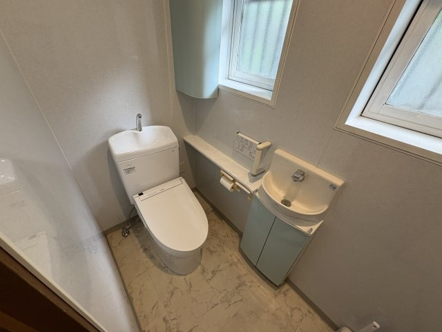 和歌山市関戸5丁目・中古戸建・54710のトイレ