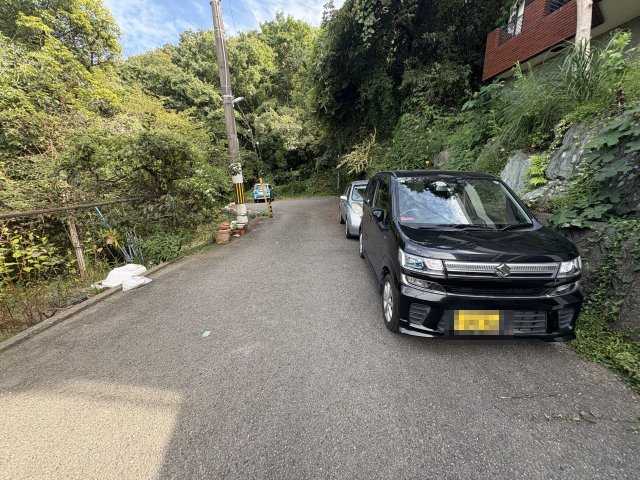 和歌山市関戸5丁目・中古戸建・54710の前面道路含む現地写真