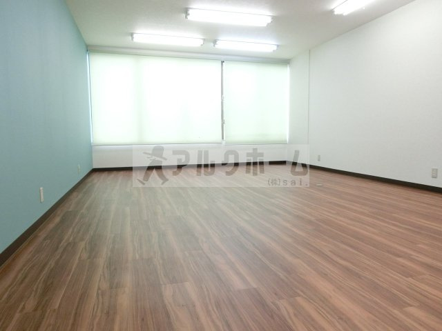 西村ビルの内装|柏原市国分本町1丁目
