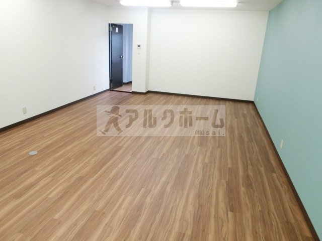 西村ビルの内装|柏原市国分本町1丁目