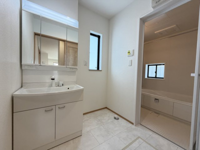 【キッチン】 | 沖縄市大里（限定1棟） | ※同仕様写真です