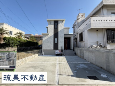 【外観】 | 沖縄市大里（限定1棟） | 限定1棟　並列駐車2台完備♪