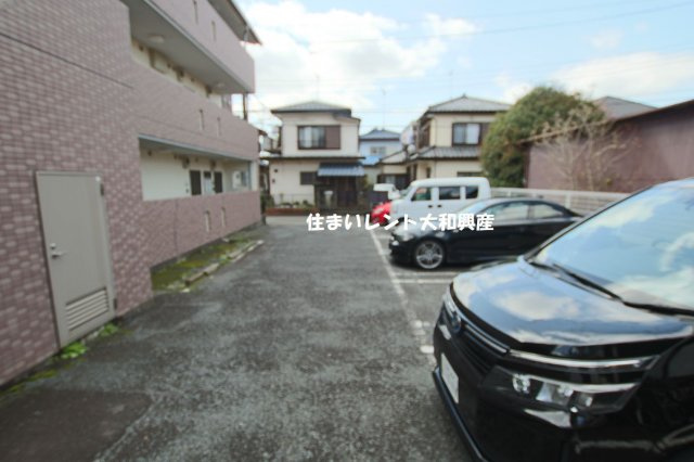 ケイティーズの駐車場