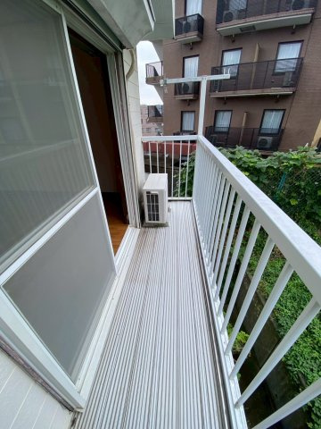 【バルコニー】