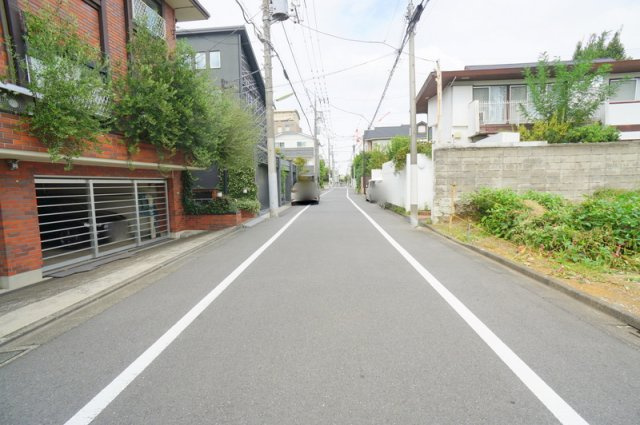 等々力６　土地の前面道路含む現地写真|西側　公道　幅員約6.0ｍ
