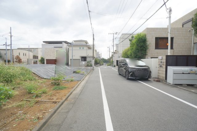 等々力６　土地の前面道路含む現地写真|西側　公道　幅員約6.0ｍ
