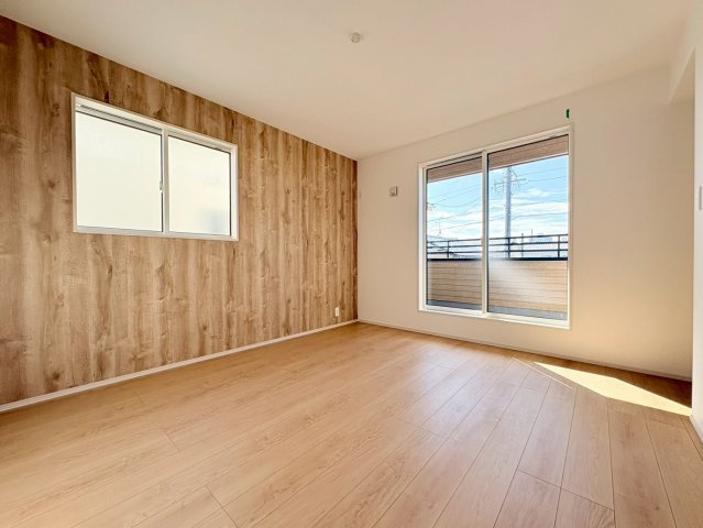 ブルーミングガーデン　江南市和田町本郷　全3区画分譲の洋室|全居室に【２４時間換気システム】を設置。家の中の空気をいつも新鮮に保ちます。カビの発生を抑えられます。
気密性に優れているため、部屋によっての温度差が小さく、家中どこでも快適に過ごせます。