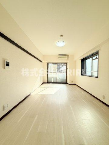 ベルエキップオグランの居間・リビング