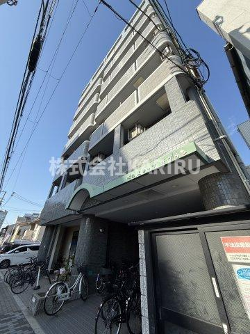 ベルエキップオグランの外観