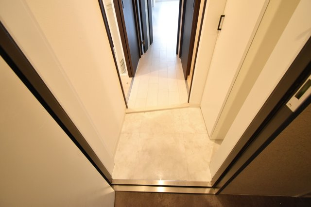 G-ラポート西宮の玄関