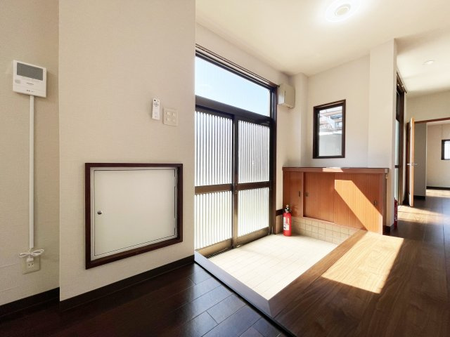 下助任HOUSEの玄関