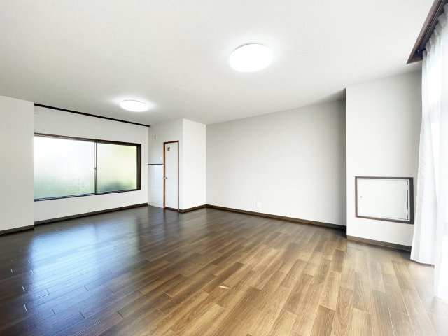 下助任HOUSEの居間・リビング