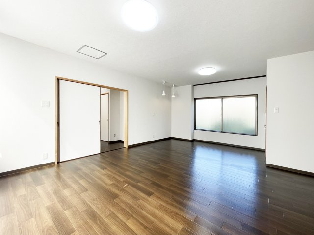 下助任HOUSEの居間・リビング