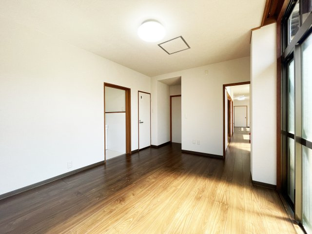 下助任HOUSEの居間・リビング