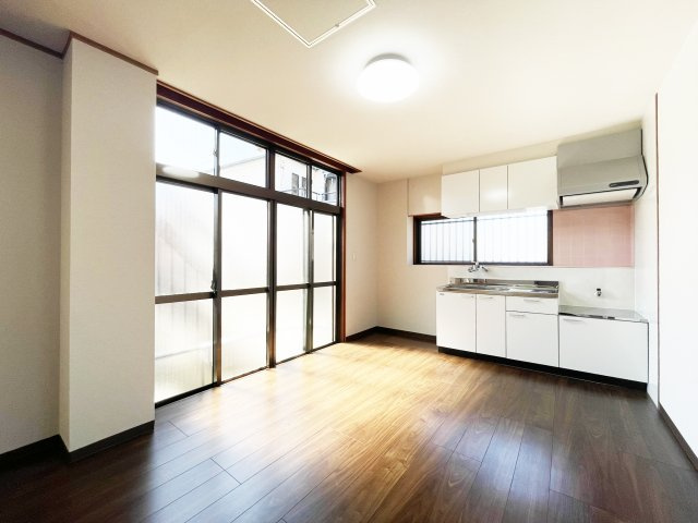 下助任HOUSEの居間・リビング