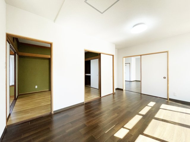 下助任HOUSEの居間・リビング