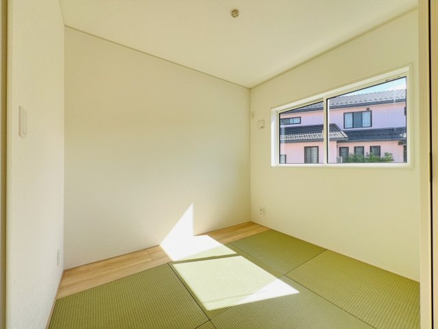 高浜市稗田町3-8-11『仲介手数料無料』新築戸建ての和室