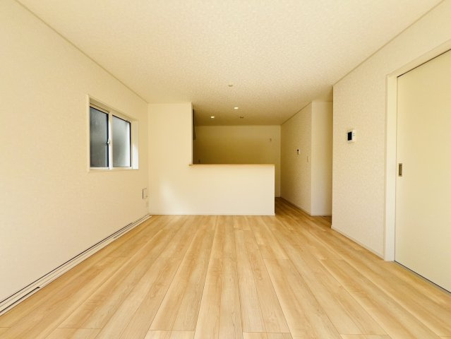 高浜市稗田町3-8-11『仲介手数料無料』新築戸建ての居間・リビング