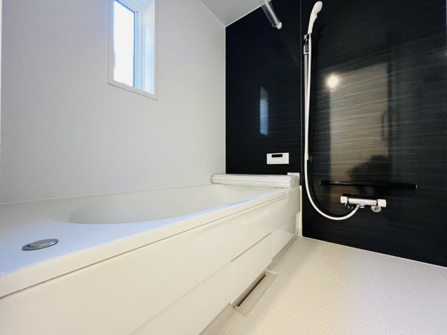 高浜市稗田町3-8-11『仲介手数料無料』新築戸建ての浴室