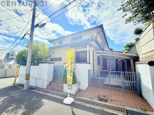 積水ハウス施工の軽量鉄骨造で、建物面積はゆとりのある197.46平米。水廻り設備が各階にあり、2世帯住宅としてもおすすめの物件です！