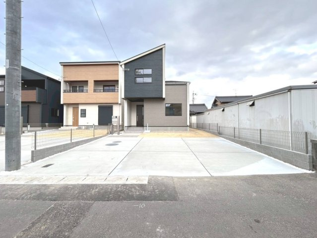 ブルーミングガーデン　江南市和田町本郷　全3区画分譲の駐車場|■駐車場　■ヤマダ不動産　株式会社リライフ　
■夢のマイホーム購入をフルサポートします！