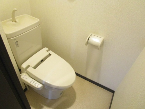 熊本市中央区上水前寺１丁目の賃貸マンションのトイレ