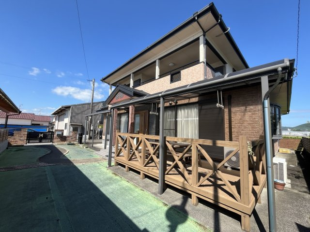 串間市大字南方　2階建て住宅の外観