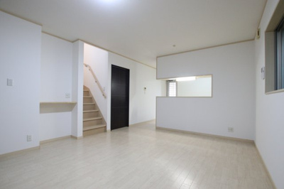 【居間・リビング】 | 桜ヶ丘町戸建て