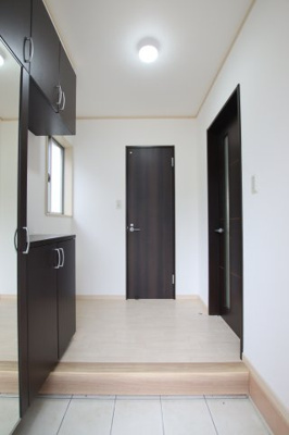 【玄関】 | 桜ヶ丘町戸建て