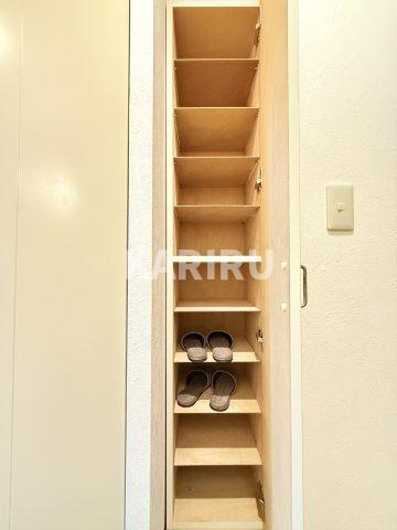 片町コートの内装