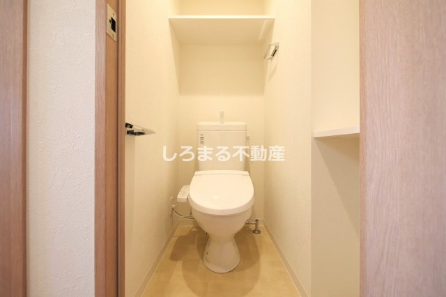 プレサンス朝潮橋ベイ・ブリーズのトイレ