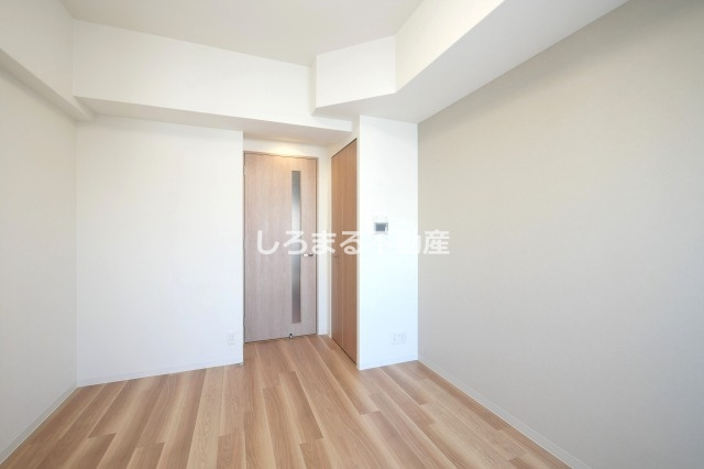 プレサンス朝潮橋ベイ・ブリーズの居間・リビング