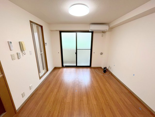 コーポ小林の居間・リビング