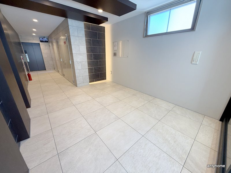 アーバンパーク新大阪　仲介手数料無料のロビー