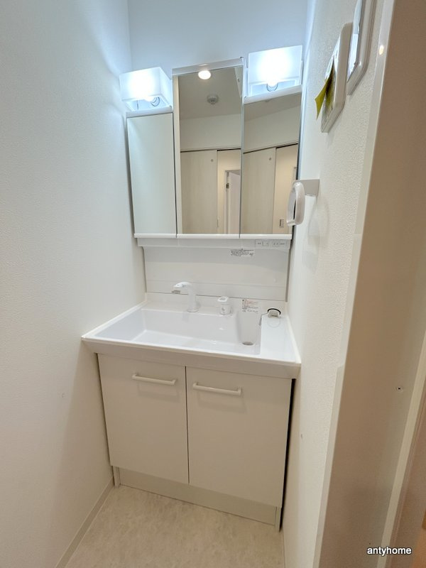 アーバンパーク新大阪　仲介手数料無料の洗面所