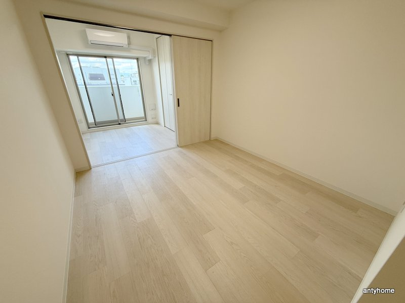 アーバンパーク新大阪　仲介手数料無料の居間・リビング